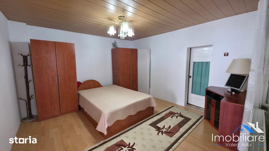Casă cu 4 camere cu Teren 268 Mp în Central