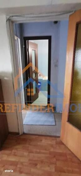 Apartament cu 2 camere semidecomandat, mobilat în Berceni — fotografia 1