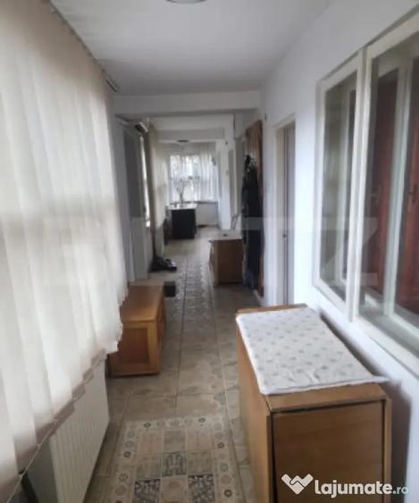 Casă cu 3 camere cu Teren 400 Mp în Central