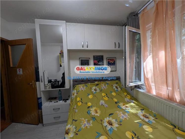 Apartament cu 3 camere semidecomandat în Berceni