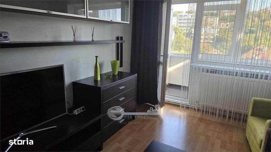 Apartament cu 2 camere decomandat în Arcu