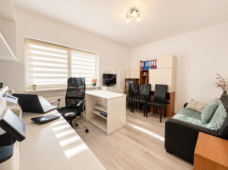 Duplex cu 5 camere cu Canalizare în Florești