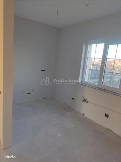 Casă cu 4 camere cu Teren 320 Mp în Central