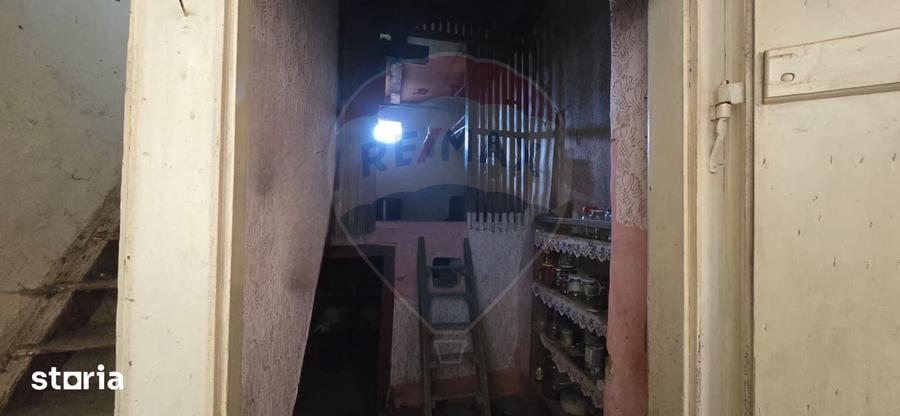 Casă cu 3 camere cu Teren 936 Mp în Socodor