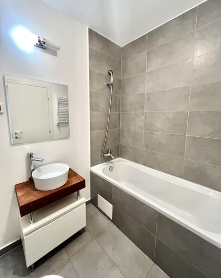 Apartament cu 2 camere semidecomandat în Domenii
