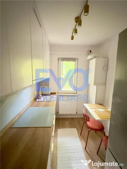 Apartament cu 2 camere decomandat în Păcurari
