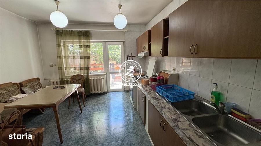 Casă cu 4 camere în Ultracentral