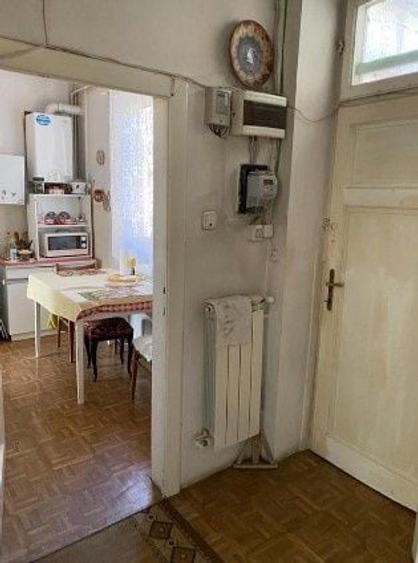 Apartament cu 3 camere semidecomandat, mobilat în Grivița