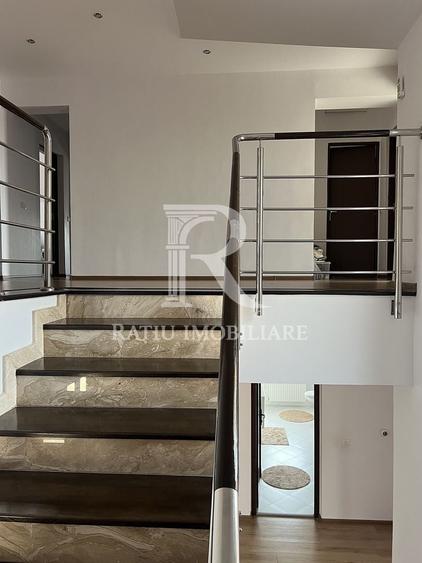 Casă individuală cu 5 camere cu Canalizare în Iosia