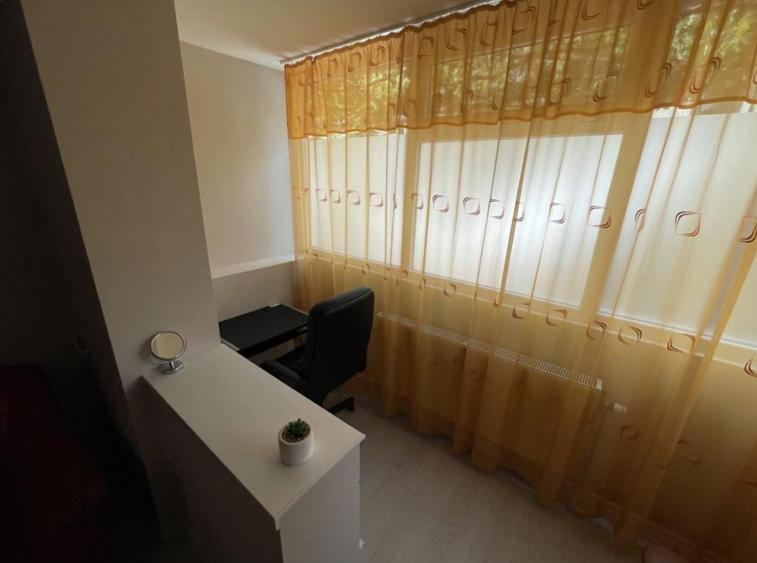 Apartament cu 2 camere decomandat, mobilat în Complex Studențesc
