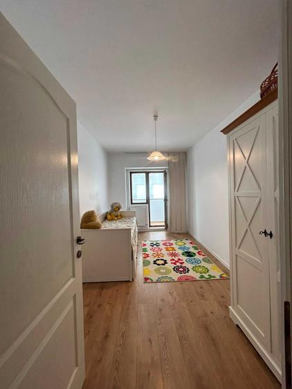 Apartament cu 4 camere decomandat în Păcurari