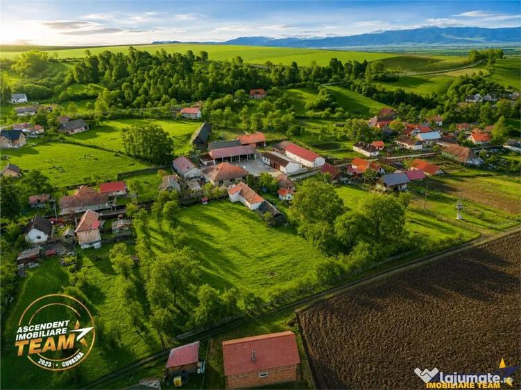 Casă cu 2 camere cu Teren 4963 Mp în Dalnic