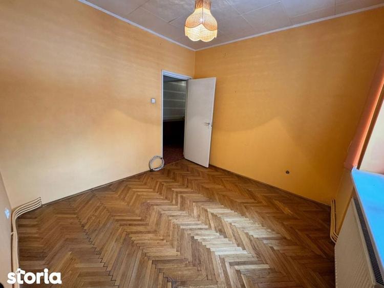 Apartament cu 4 camere în Central