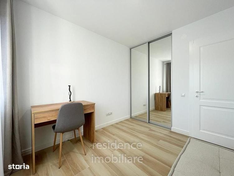 Apartament cu 4 camere semidecomandat în Borhanci