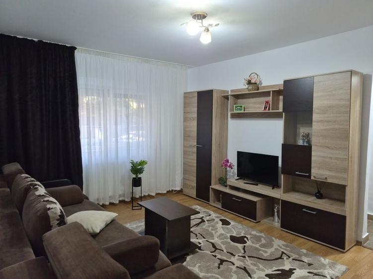 Apartament cu 2 camere semidecomandat în Central