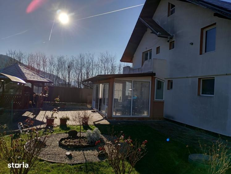 Casă cu 4 camere în Jiblea Nouă