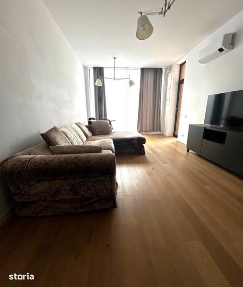 Apartament cu 4 camere în Tunari
