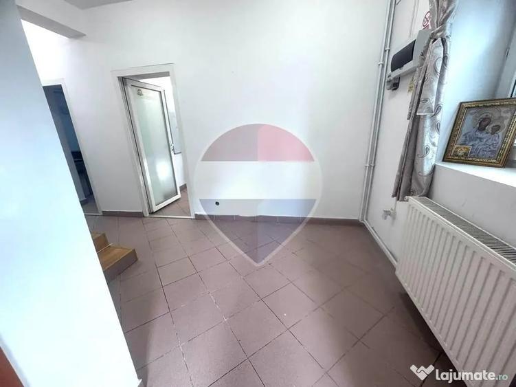Casă cu 6 camere cu Teren 169 Mp în Cotroceni