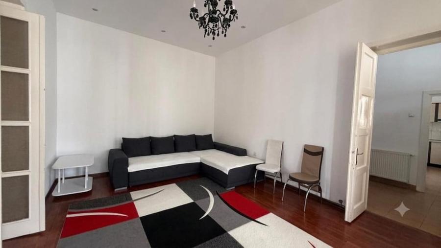 Apartament cu 2 camere semidecomandat în Central