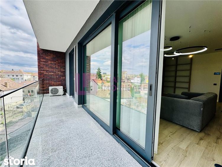 Apartament cu 3 camere, mobilat în Lazaret
