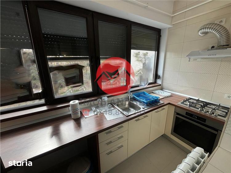 Apartament cu 2 camere decomandat în Peco