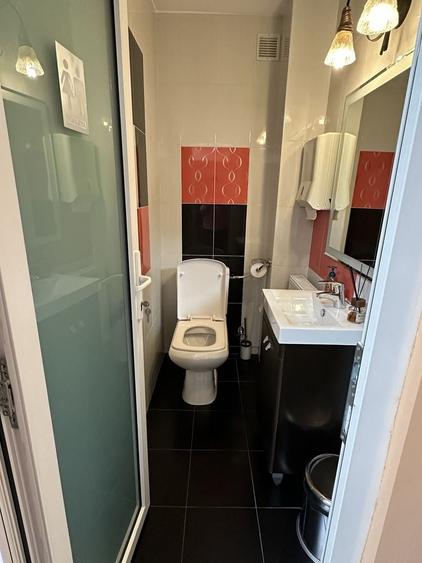 Spațiu comercial, de 69 mp, în Central