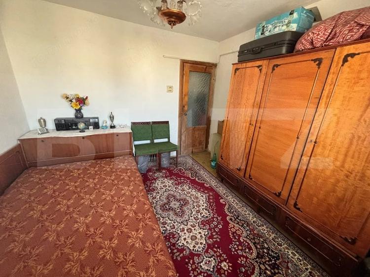 Apartament cu 3 camere decomandat în Micro 12