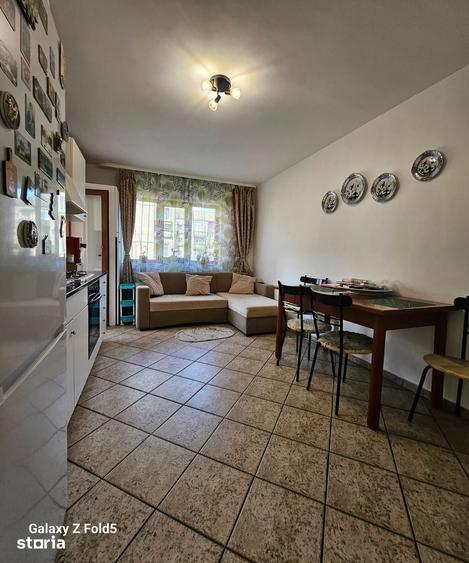 Apartament cu 2 camere decomandat în Decebal