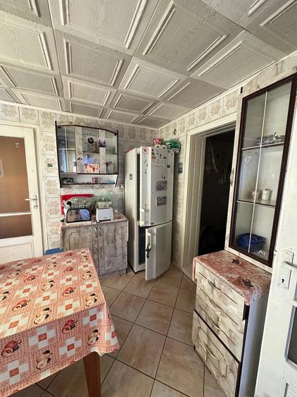 Casă cu 3 camere cu Teren 400 Mp în Lăpușnicel