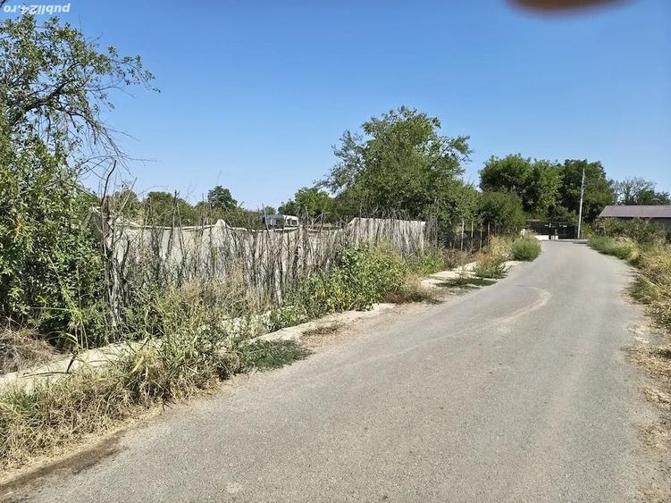 Teren de 1200 mp, în Varlaam