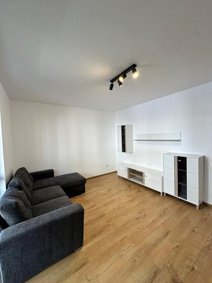 Apartament cu 3 camere decomandat în Sânpetru