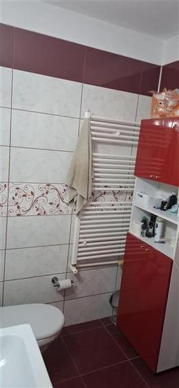 Apartament cu 2 camere decomandat în Tei