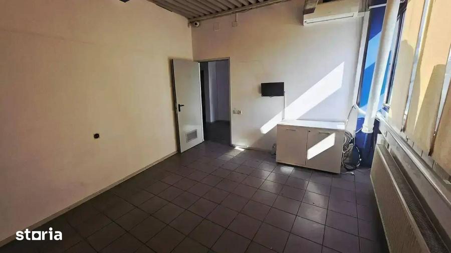 Spațiu comercial, de 370 mp, în Dămăroaia