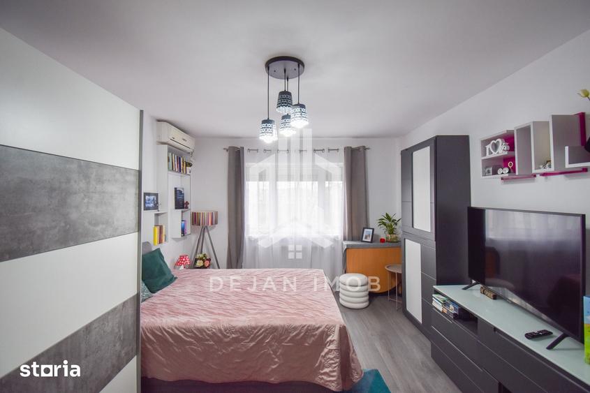 Apartament cu 2 camere decomandat în Lenin