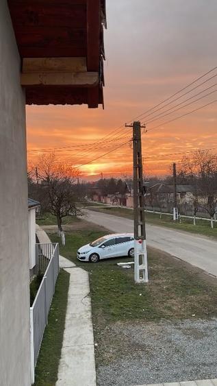 Casă individuală cu 5 camere cu Canalizare în Vânători