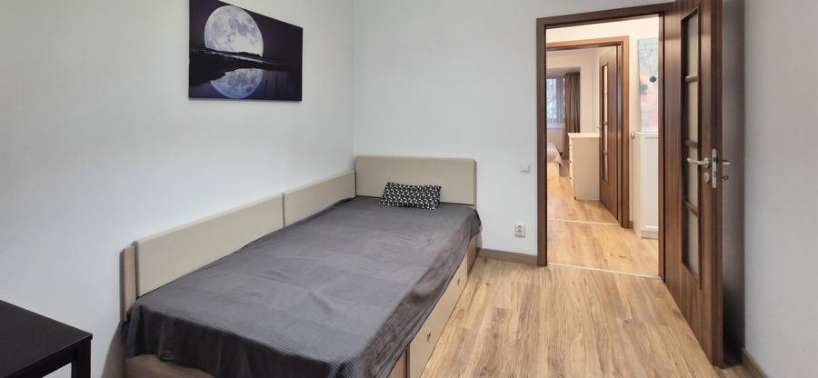 Apartament cu 3 camere, mobilat în Cotroceni
