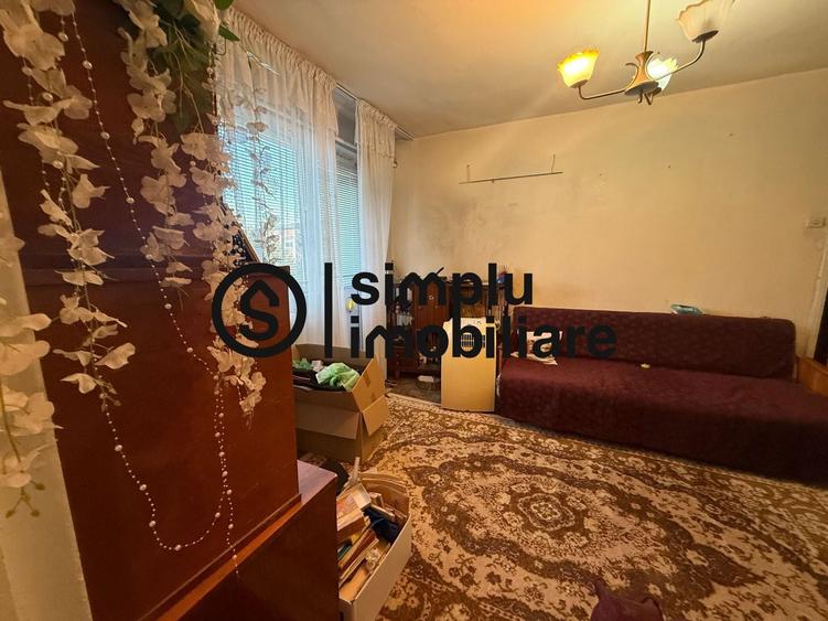 Apartament cu 2 camere semidecomandat, mobilat în Craiovița Nouă