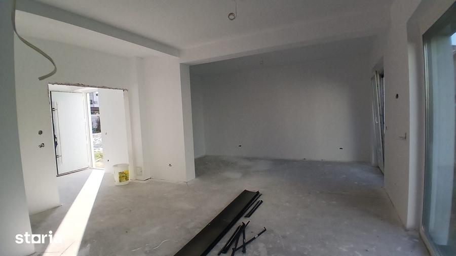 Casă cu 4 camere cu Teren 250 Mp în Tilișca