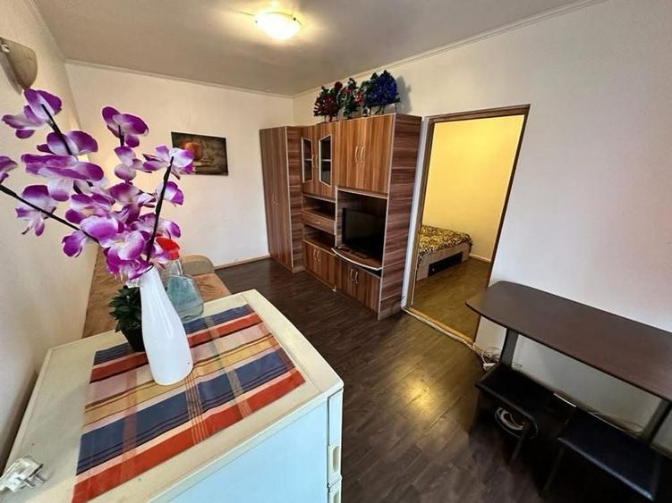 Apartament cu 2 camere nedecomandat în Central