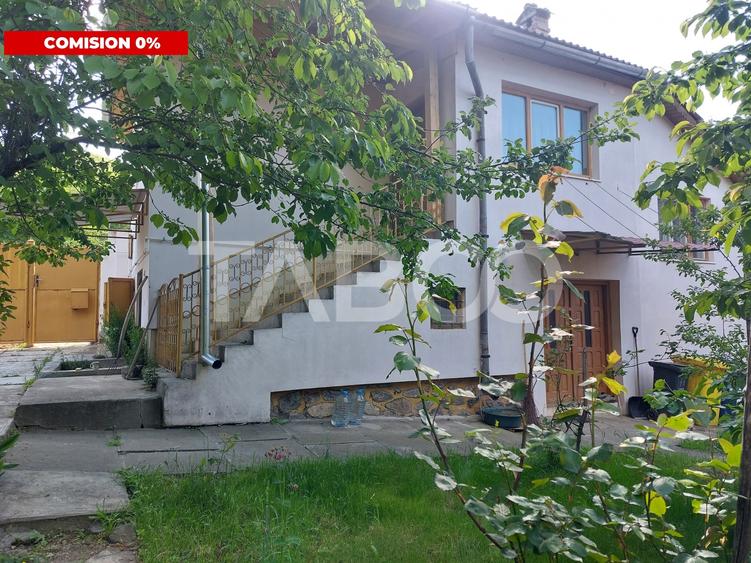 Casă individuală cu 3 camere cu Garaj în Rășinari