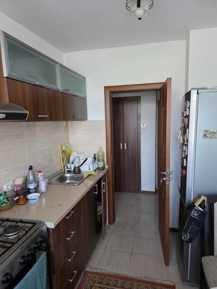 Apartament cu 2 camere semidecomandat în Calea București