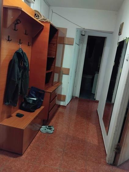 Apartament cu 2 camere decomandat în Drumul Taberei