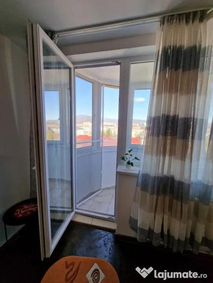 Apartament cu 2 camere semidecomandat, mobilat în Gării