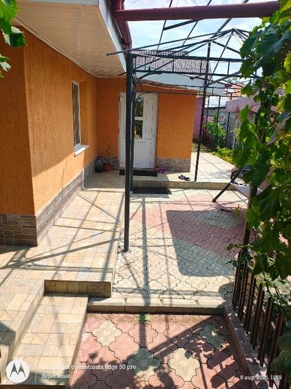 Casă individuală cu 4 camere cu Canalizare în Central