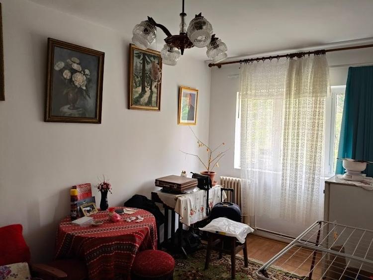 Apartament cu 3 camere decomandat în Silva