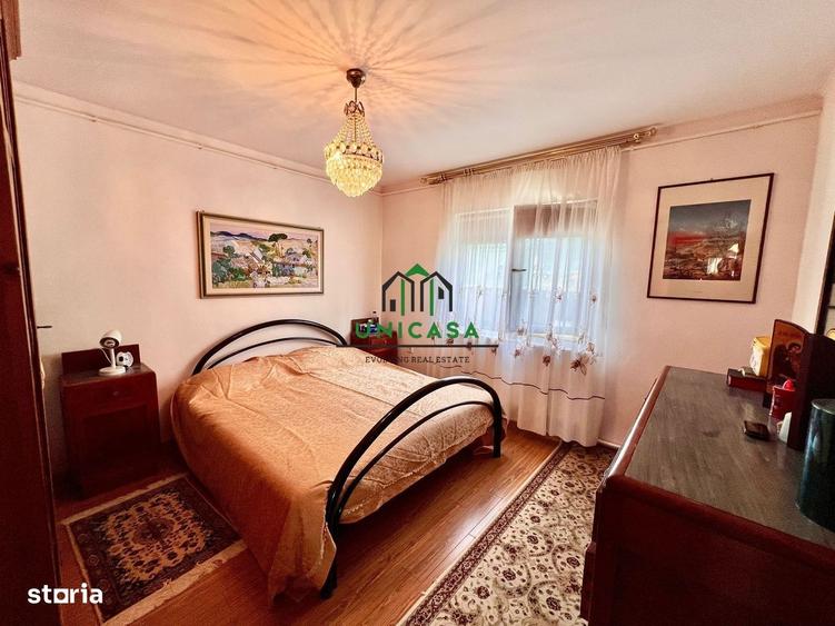 Casă cu 4 camere în Bârlogu