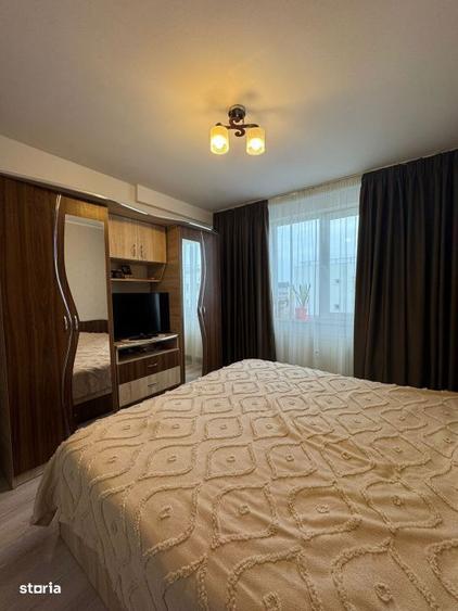 Apartament cu 3 camere semidecomandat, mobilat în Rahova