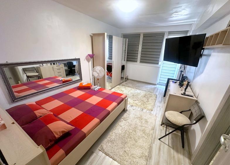 Apartament cu 2 camere decomandat în Central