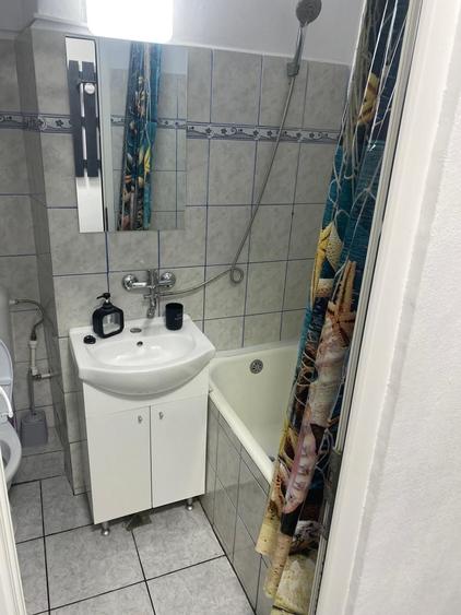 Apartament cu 2 camere semidecomandat în Groapa