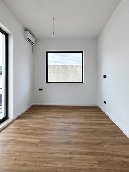 Casă individuală cu 5 camere cu Teren 423 Mp în Tunari